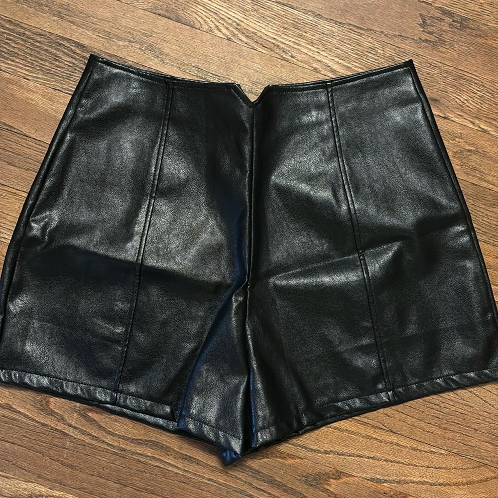 Women’s black Leather shorts NWOT